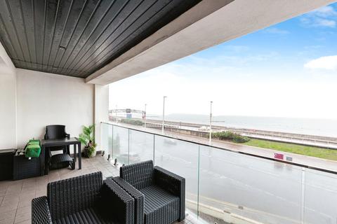 1 bedroom flat for sale, 647-655 New South Promenade, BLACKPOOL, Lancashire, FY4