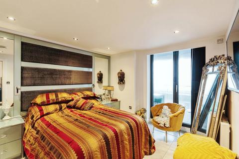 1 bedroom flat for sale, 647-655 New South Promenade, BLACKPOOL, Lancashire, FY4