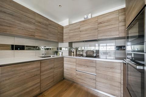 2 bedroom apartment for sale, Duke Of Wellington Avenue, London, SE18