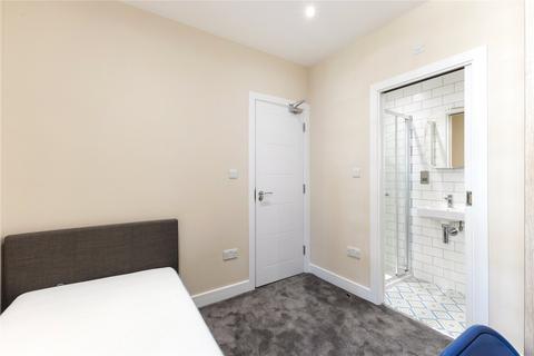 Studio to rent, Kilmaine Road, London, SW6