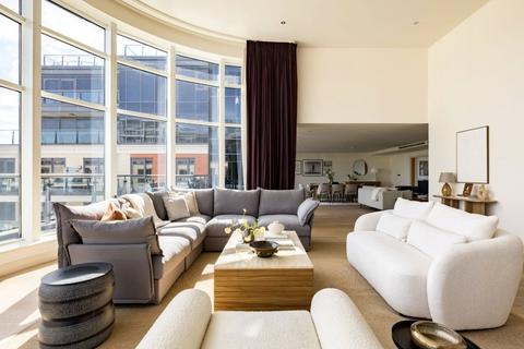 3 bedroom flat to rent, Lensbury Avenue, London, SW6