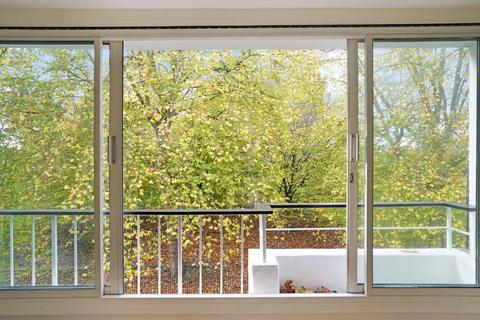 5 bedroom house to rent, Meadowbank, Primrose Hill, London, NW3