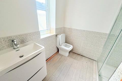 5 bedroom terraced house for sale, Woodfield Road, Blackpool, Lancashire, FY1