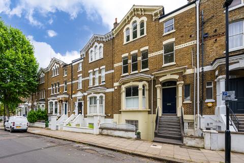 2 bedroom flat to rent, King Henrys Road, Primrose Hill, NW3