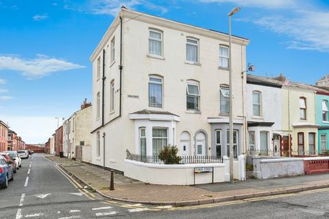 undefined, High Street, Blackpool, Lancashire, FY1