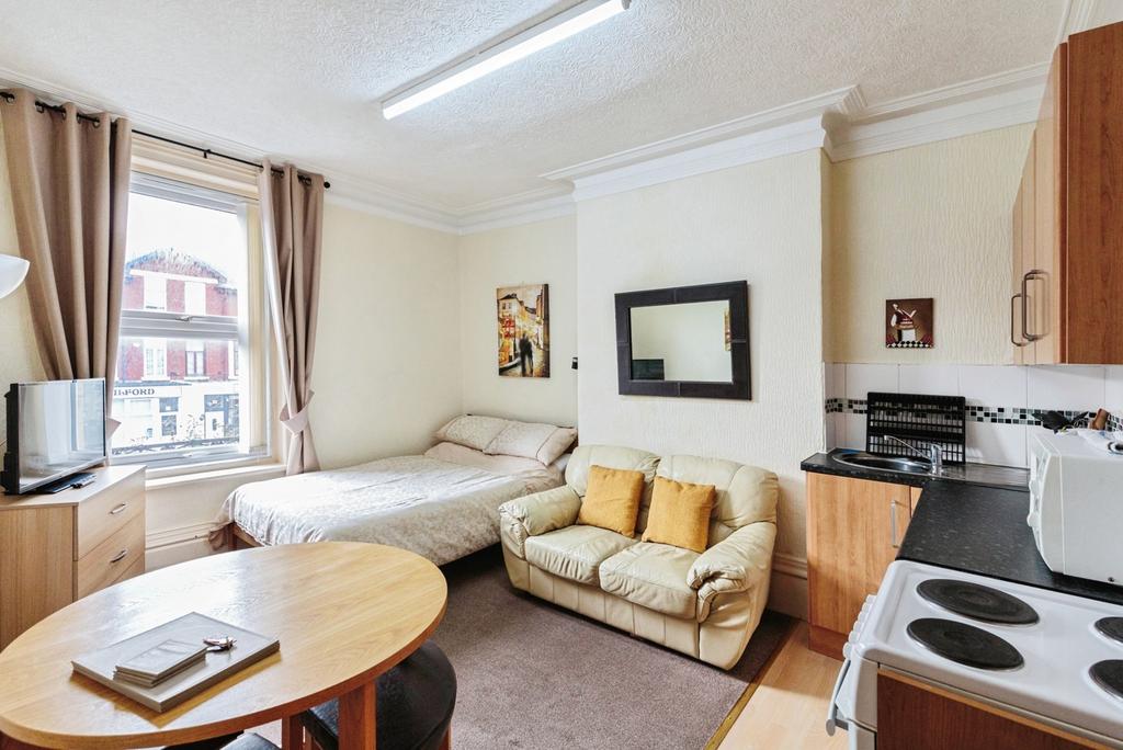 Flat 5