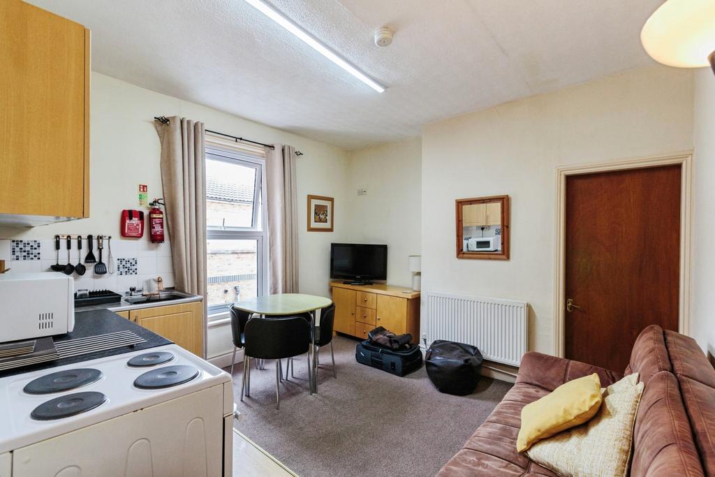 Flat 3