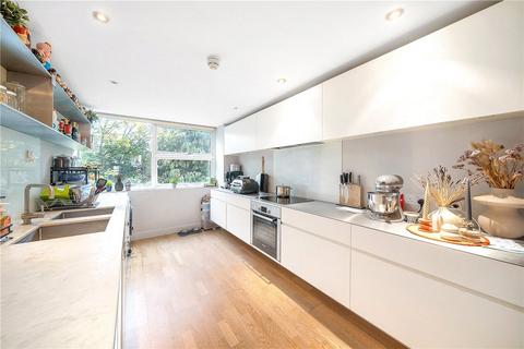 3 bedroom flat to rent, Gloucester Avenue, Primrose Hill, London, NW1