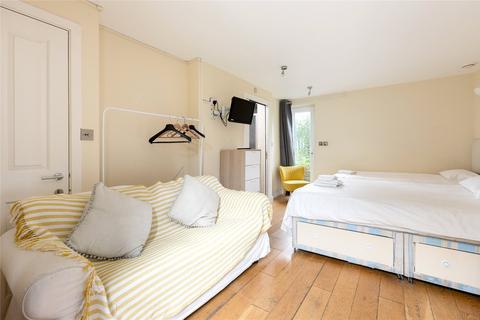 undefined, Sandycombe Road, Richmond, TW9