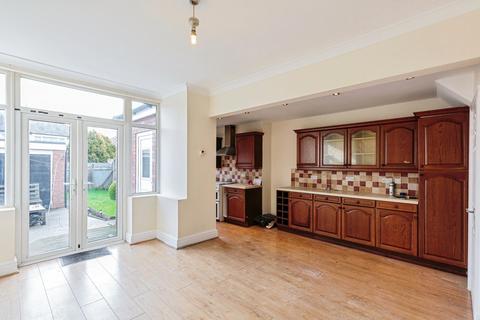 3 bedroom end of terrace house for sale, Torquay Avenue, Blackpool, Lancashire, FY3