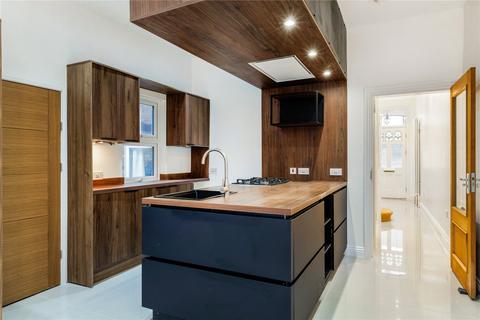 5 bedroom end of terrace house to rent, St. Leonards Road, London, SW14