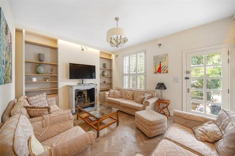 4 bedroom flat to rent, Pelham Street, London, SW7
