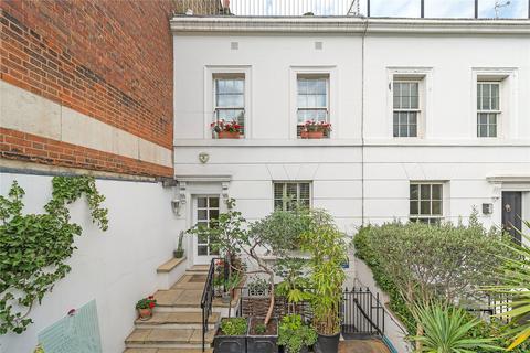 4 bedroom flat to rent, Pelham Street, London, SW7