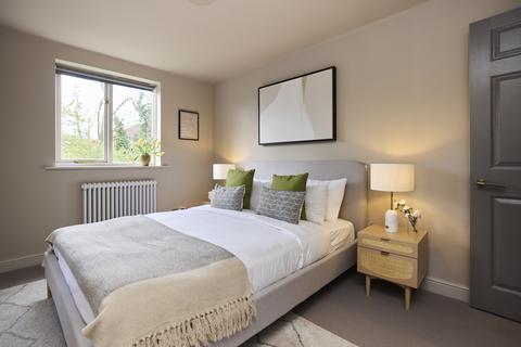 undefined, Varsity Drive, Twickenham, TW1