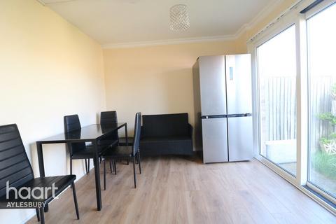 undefined, masons Court, Aylesbury