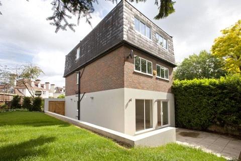 5 bedroom detached house to rent, Belvedere Drive, London, SW19