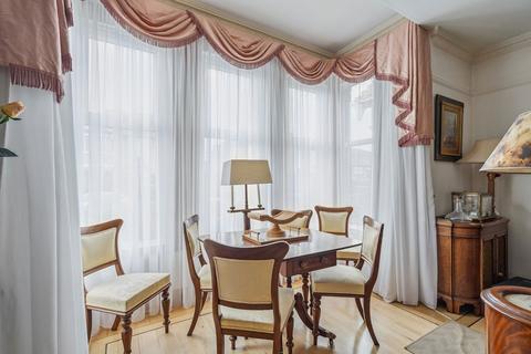 3 bedroom maisonette for sale, Northwood HA6