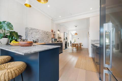 4 bedroom house for sale, Endymion Road, SW2