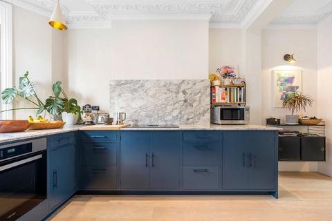 4 bedroom house for sale, Endymion Road, SW2