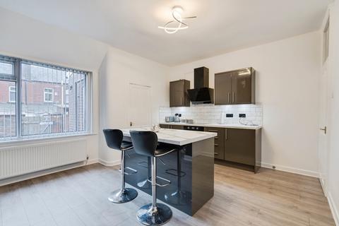 3 bedroom end of terrace house for sale, Lonsdale Road, Bolton, Greater Manchester, BL1