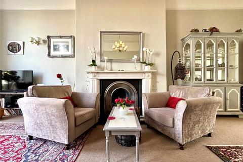 2 bedroom apartment for sale, London Road, Cheltenham, Gloucestershire