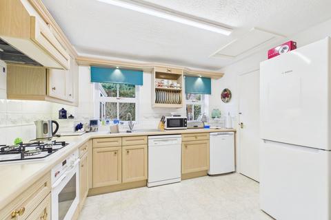 undefined, Delius Gardens, Horsham RH13