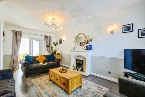 undefined, Hindburn Close, Whitefield, Manchester, Greater Manchester, M45
