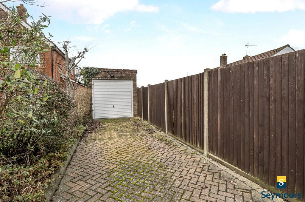 Driveway &amp; Garage