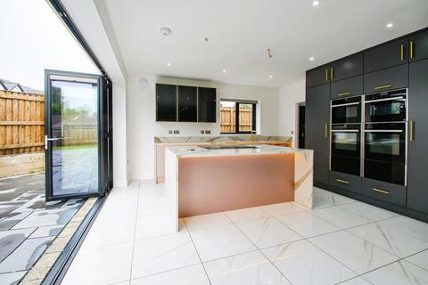 undefined, Spen Close, Bury, Radcliffe, Greater Manchester, M26