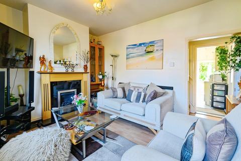 4 bedroom terraced house for sale, Moss Place, Bury, Greater Manchester, BL9