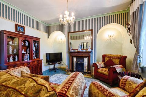 4 bedroom terraced house for sale, Gigg Lane, Bury, Greater Manchester, BL9