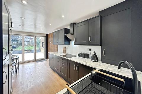 undefined, Brook Street, Derbyshire DE11