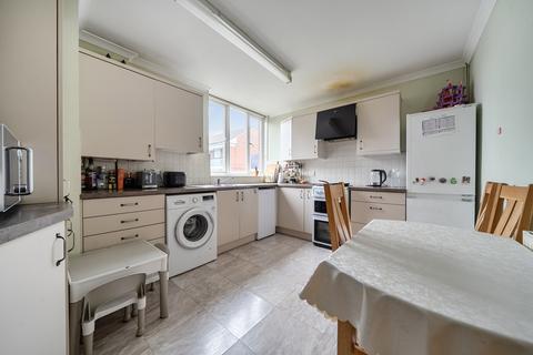 undefined, Charlesfield, London