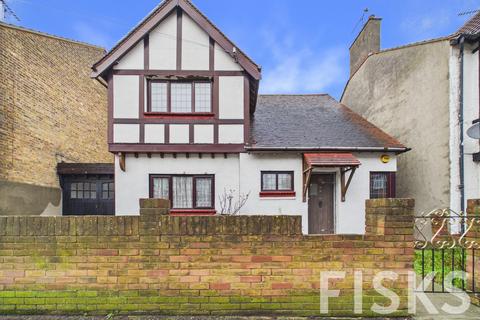 3 bedroom detached house for sale, Electric Avenue, Westcliff-on-sea, SS0