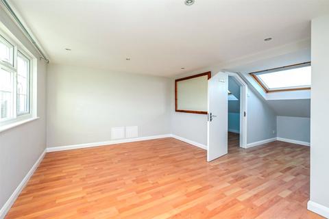 undefined, Oaklea, Aldershot GU12