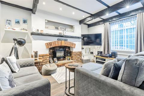 2 bedroom end of terrace house for sale, Manchester Road, Bury, Greater Manchester, BL9
