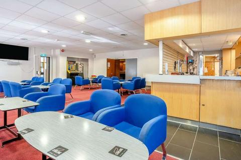 Mixed use for sale, 25 Harbour Rd Barry CF62 5RZ