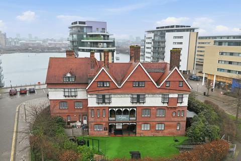 Office for sale, Gallions Rd London E16 2QS