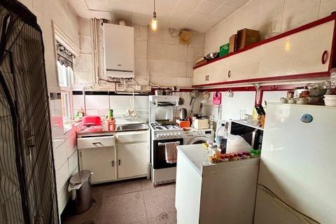 3 bedroom end of terrace house for sale, Dorset Street, Burnley, Lancashire, BB12