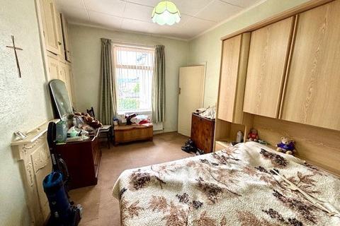3 bedroom end of terrace house for sale, Dorset Street, Burnley, Lancashire, BB12