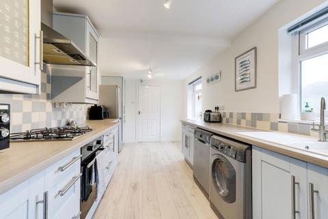 4 bedroom detached house for sale, Georgia Drive, Nottingham NG5