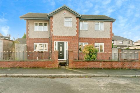 4 bedroom detached house for sale, Langwyth Road, Burnley, Lancashire, BB10
