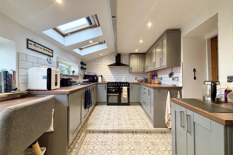 undefined, Ambler Thorn, Bradford BD13