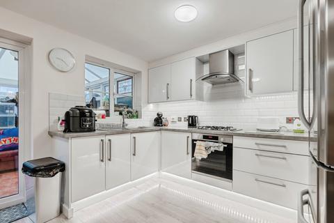 4 bedroom semi-detached house for sale, Darnley Street, Burnley, Lancashire, BB10