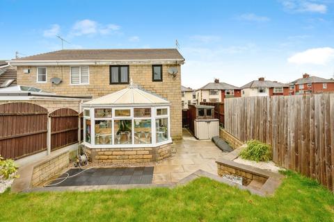 4 bedroom semi-detached house for sale, Darnley Street, Burnley, Lancashire, BB10