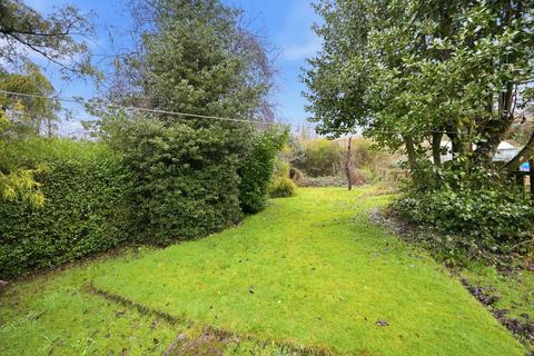 3 bedroom semi-detached house for sale, Central Avenue, Huddersfield, HD2