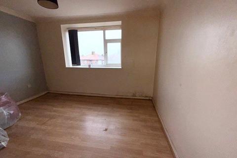 2 bedroom flat for sale, Anchorsholme Lane East, Thornton-Cleveleys, Lancashire, FY5
