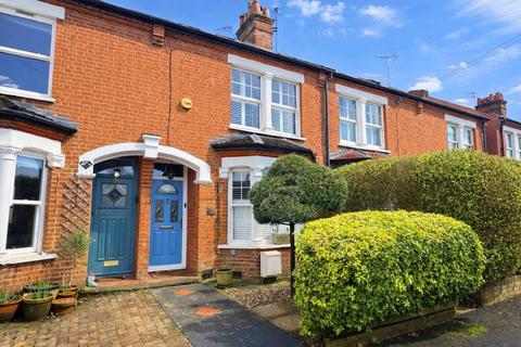 4 bedroom terraced house for sale, Pinner, Greater London HA5