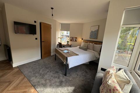 undefined, Pershore Road, Birmingham B29