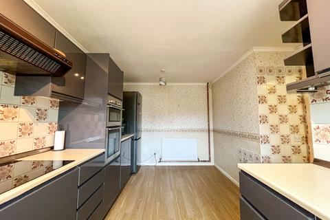 3 bedroom end of terrace house for sale, Willow Close, Patchway, Bristol, BS34